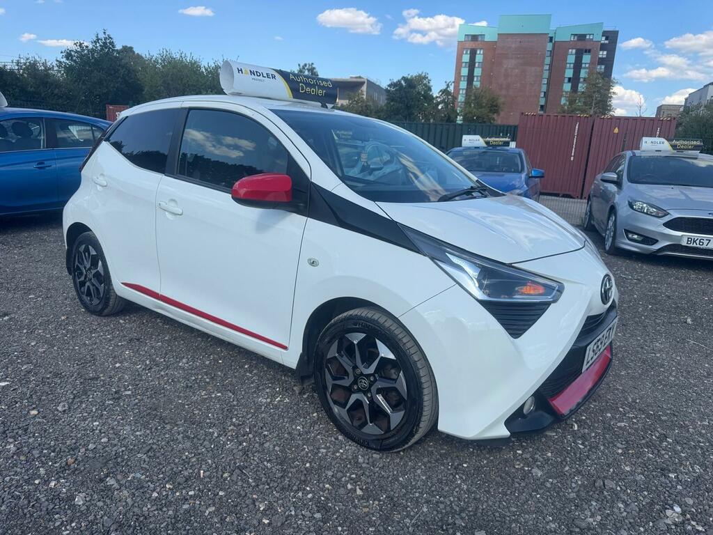 Toyota Aygo X X-trend White #6