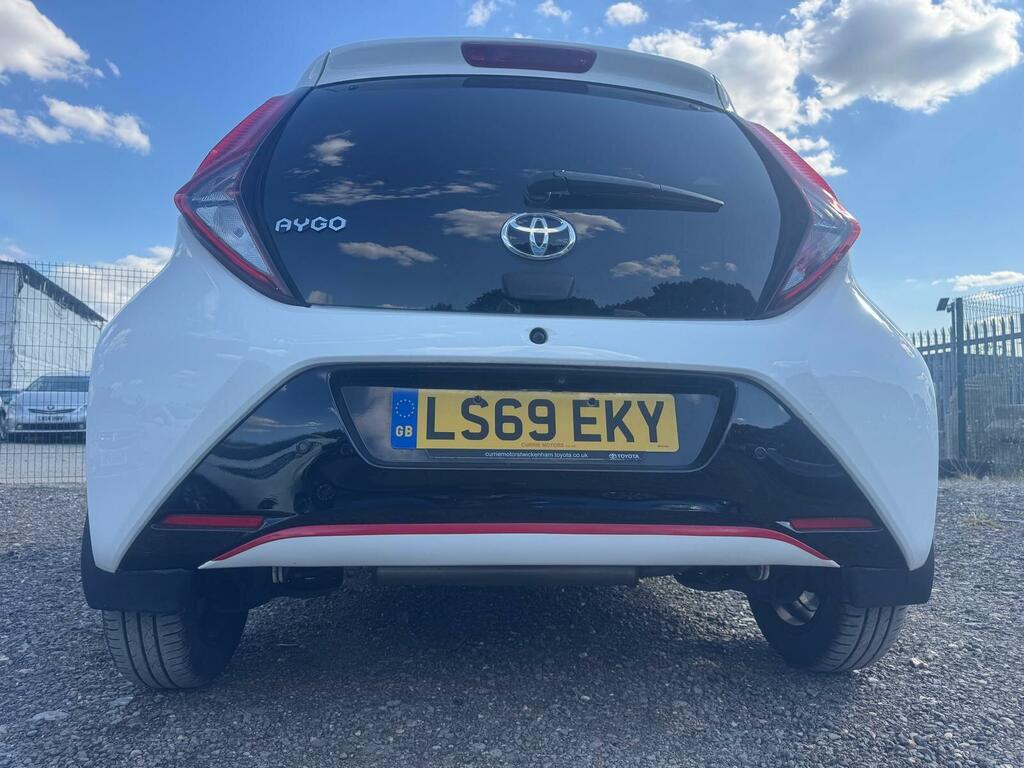 Toyota Aygo X X-play Red #11