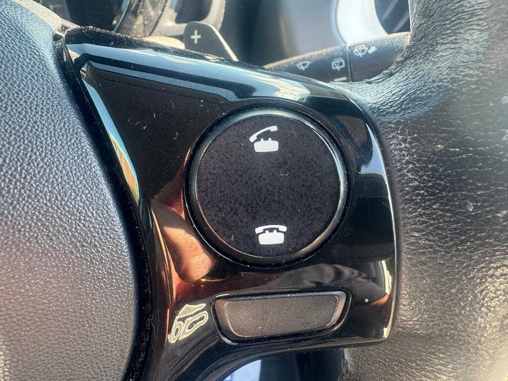 Toyota Aygo X X-play Red #25