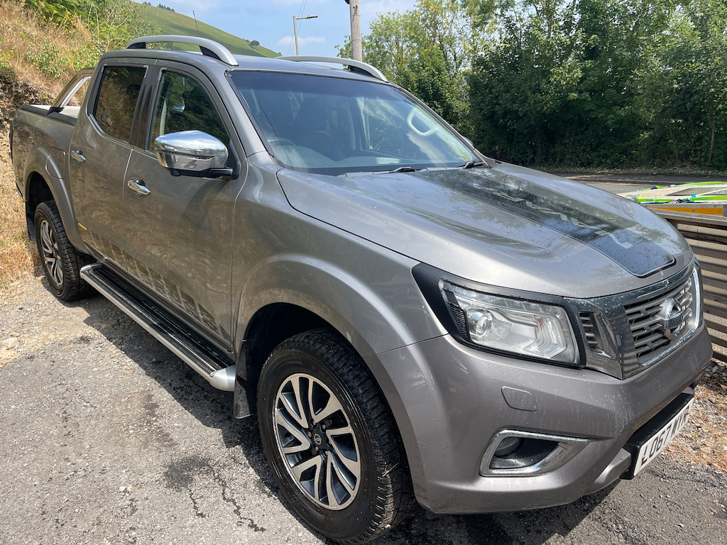 Nissan Navara Dci Tekna 4X4 Dcb Crew-cab Grey
