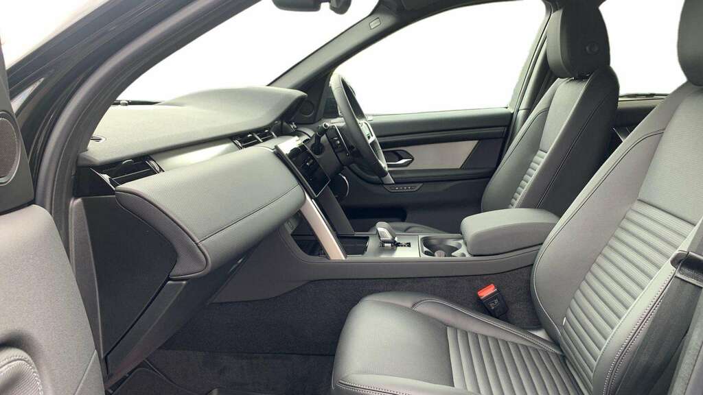 Land Rover Discovery Sport 2.0 D200 Dynamic Se 5 Seat LR75BJK Black #3