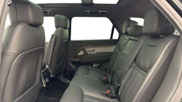 Land Rover Range Rover Sport 3.0 D300 Dynamic Se Black #4