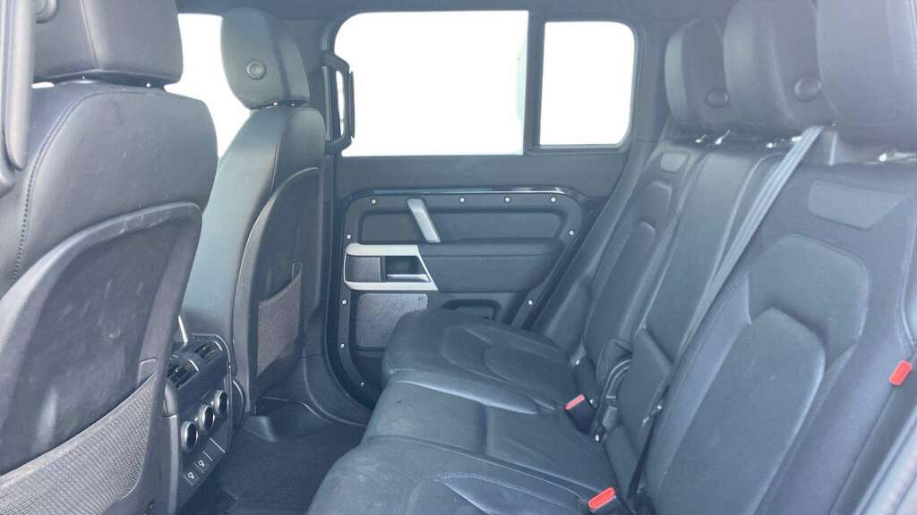 Land Rover Defender 110 3.0 D250 X-dynamic Se 110 7 Seat KT24UYK Black #4