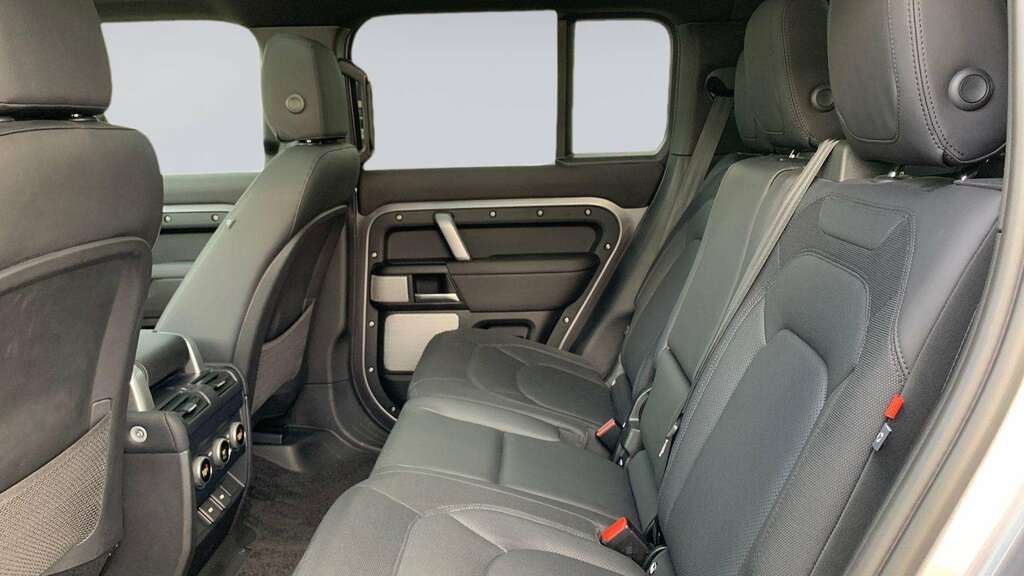 Land Rover Defender 130 3.0 P400 Outbound 130 Grey #4