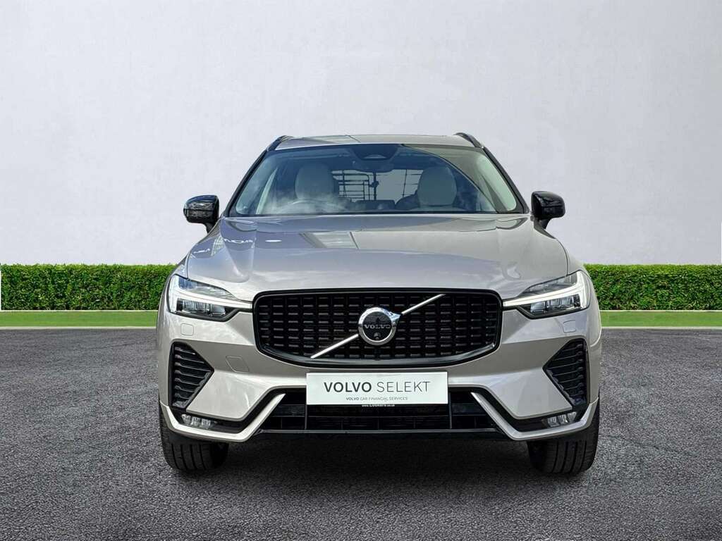 Volvo XC60 2.0 B5p Ultimate Dark Awd Geartronic SC23HVK Gold #3