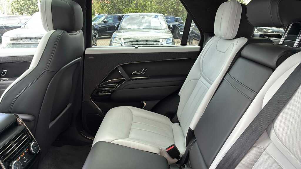 Land Rover Range Rover Sport 3.0 P510e ET73XJJ Grey #4