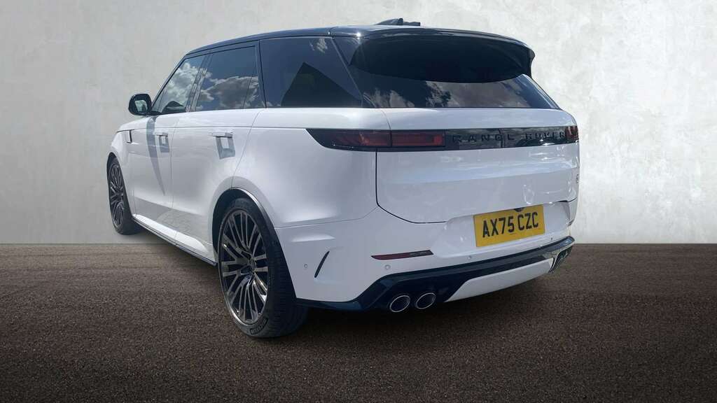 Land Rover Range Rover Sport 4.4 P635 V8 Sv AX75CZC White #2