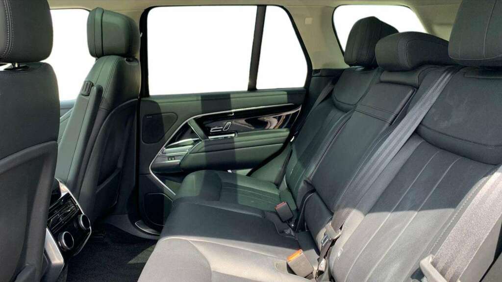 Land Rover Range Rover 3.0 P400 Hse RO23UWL Black #4