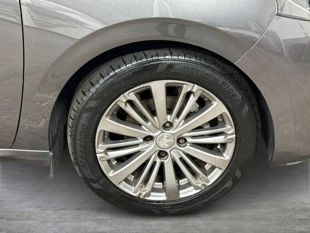 Peugeot 208 1.2 Puretech Signature Hatchback BA63SSE Grey #6