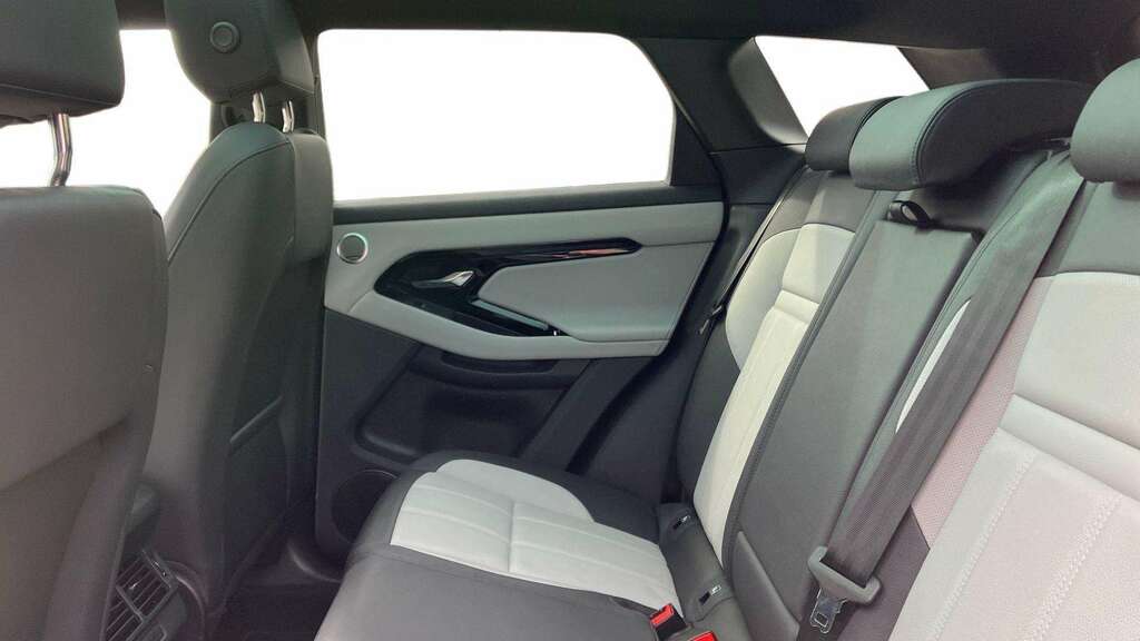 Land Rover Range Rover Evoque 2.0 D200 Dynamic Se LS26RNZ Black #4