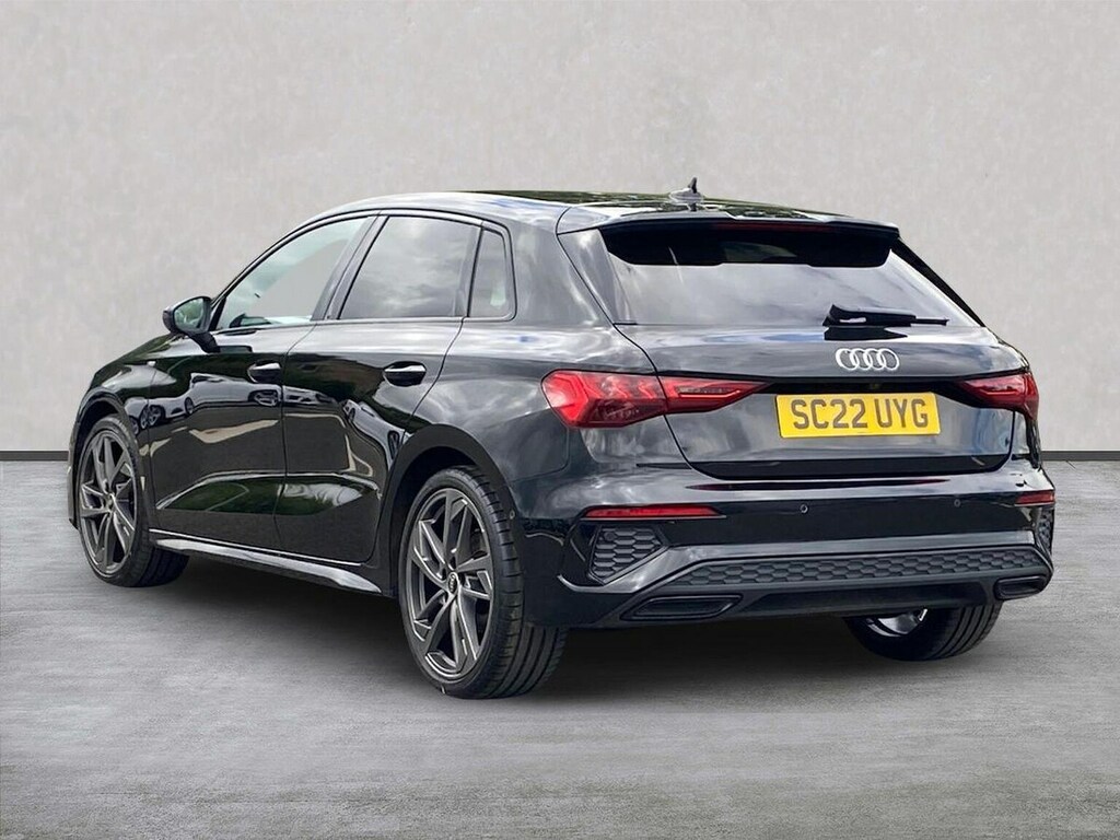 Audi A3 1.5 Tfsi 35 Edition 1 Sportback Black #2