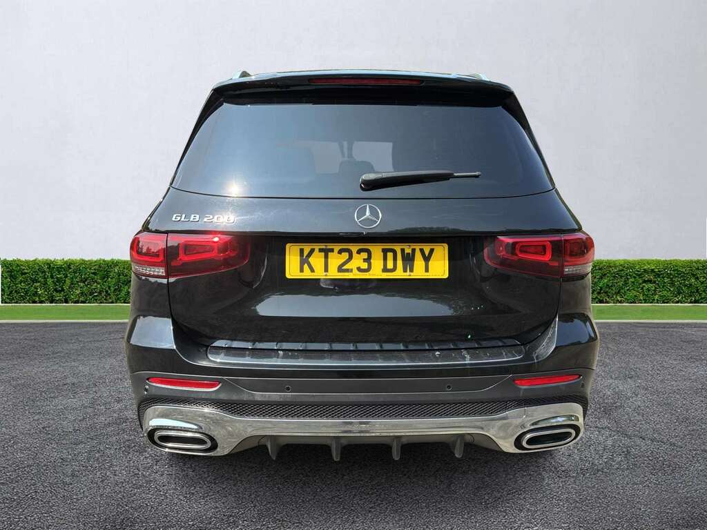 Mercedes-Benz GLB Class Glb 200 Amg Line Premium 7G-tronic Black #4