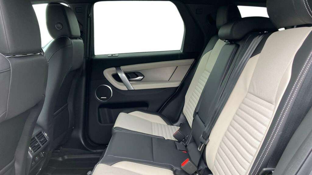 Land Rover Discovery Sport 2.0 D200 Dynamic Se 7 Seat LK26YMR #4