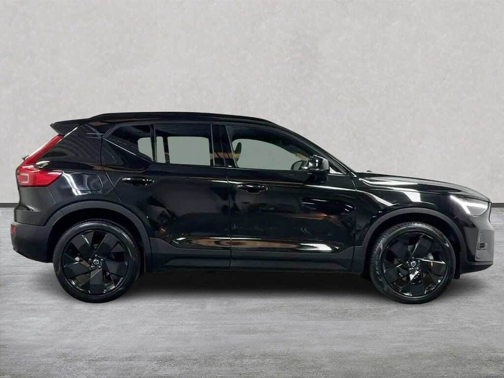 Volvo XC40 2.0 B4 Mhev Plus Black Edition Suv Hybr JSZ6236 Black #3