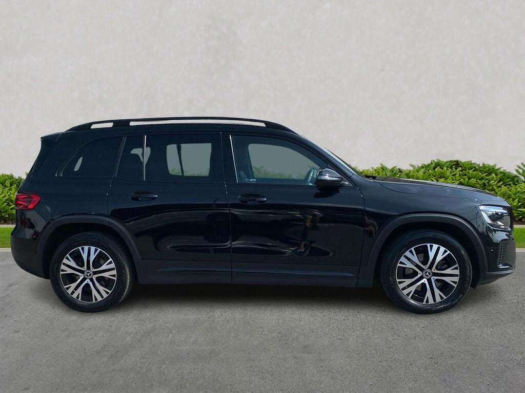 Mercedes-Benz GLB Class Glb 200 Sport Executive 7G-tronic Black #3