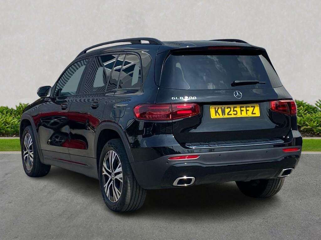 Mercedes-Benz GLB Class Glb 200 Sport Executive 7G-tronic Black #2