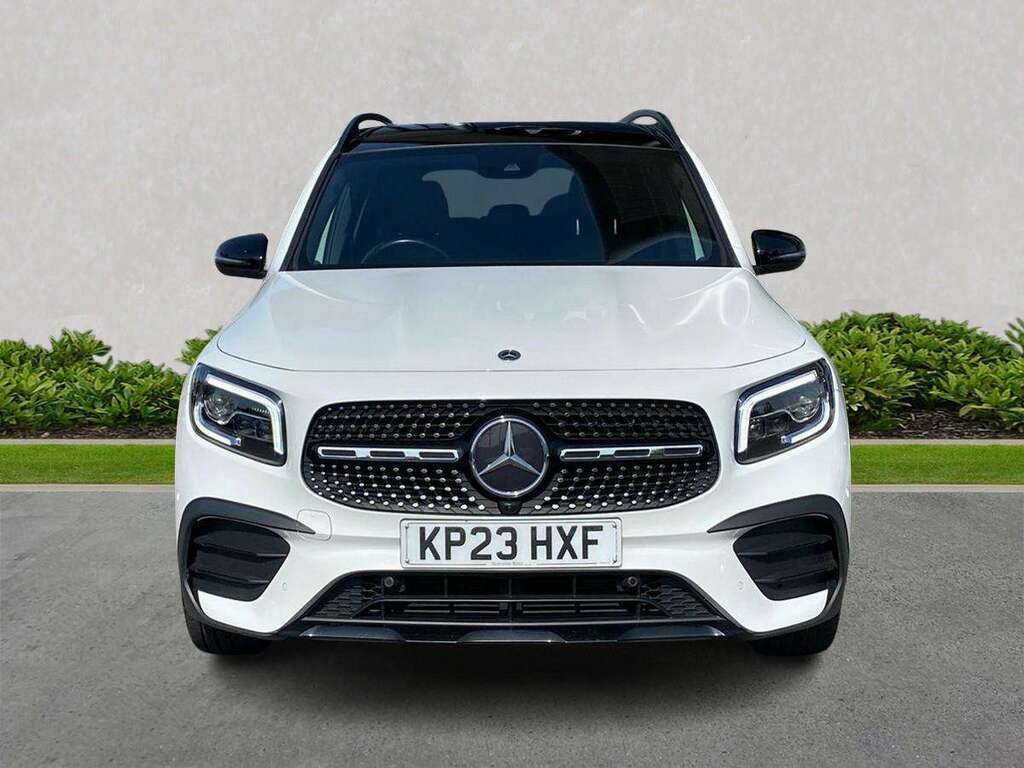 Mercedes-Benz GLB Class Glb 200 Amg Line Premium Night Ed 7G-tronic KP23HXF White #5