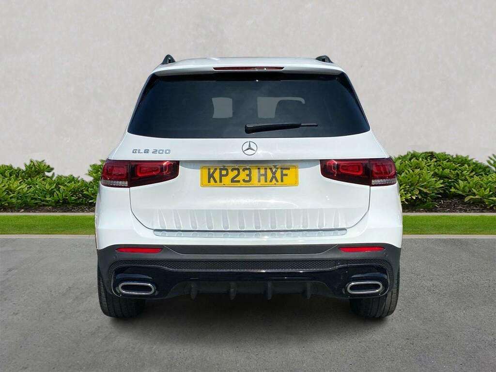 Mercedes-Benz GLB Class Glb 200 Amg Line Premium Night Ed 7G-tronic KP23HXF White #4