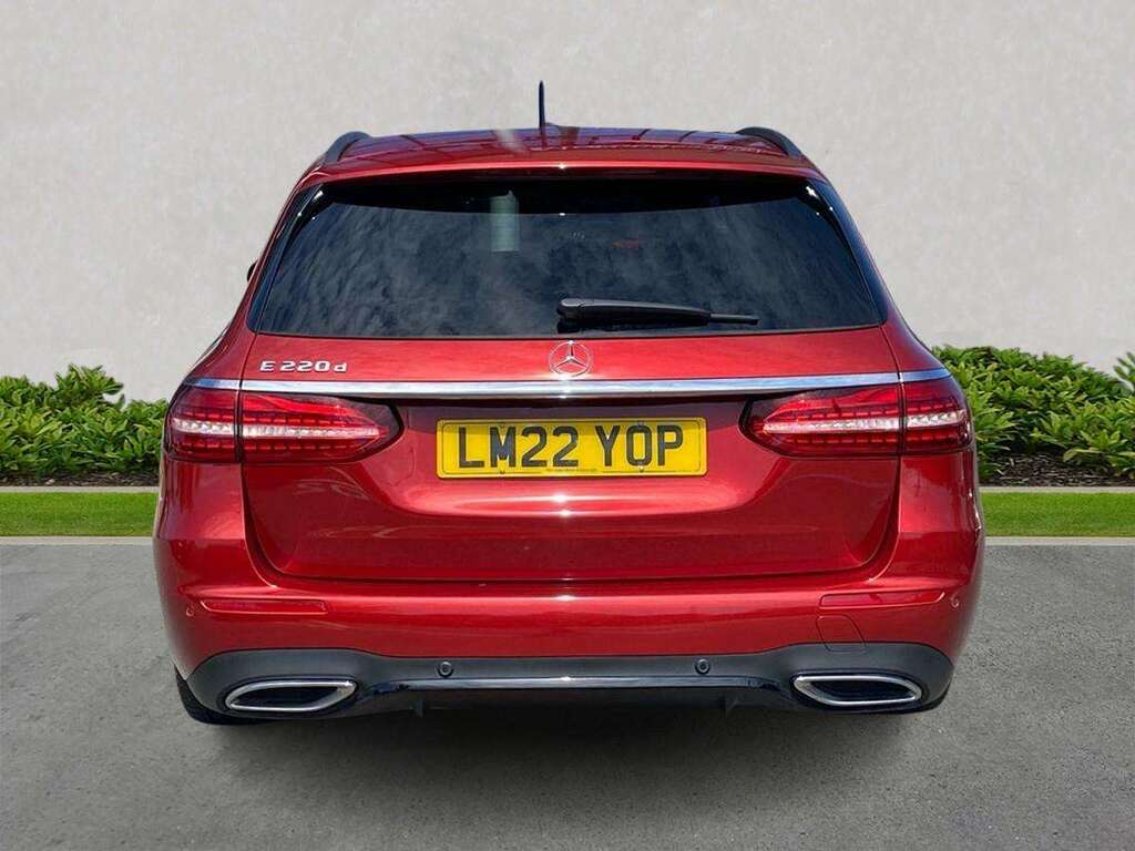 Mercedes-Benz E Class E220d 200 Amg Line Night Ed Prem 9G-tronic Red #4