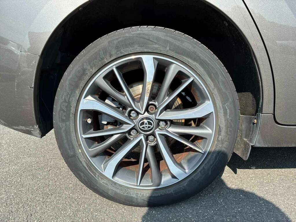 Toyota Verso 1.6 D-4d Design Brown #6