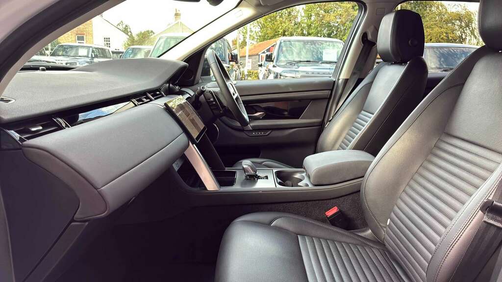 Land Rover Discovery Sport 2.0 D200 S 5 Seat EK24RKZ White #3