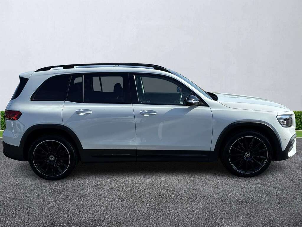 Mercedes-Benz GLB Class Glb 200 Amg Line Premium Night Ed 7G-tronic KP23HXR White #3