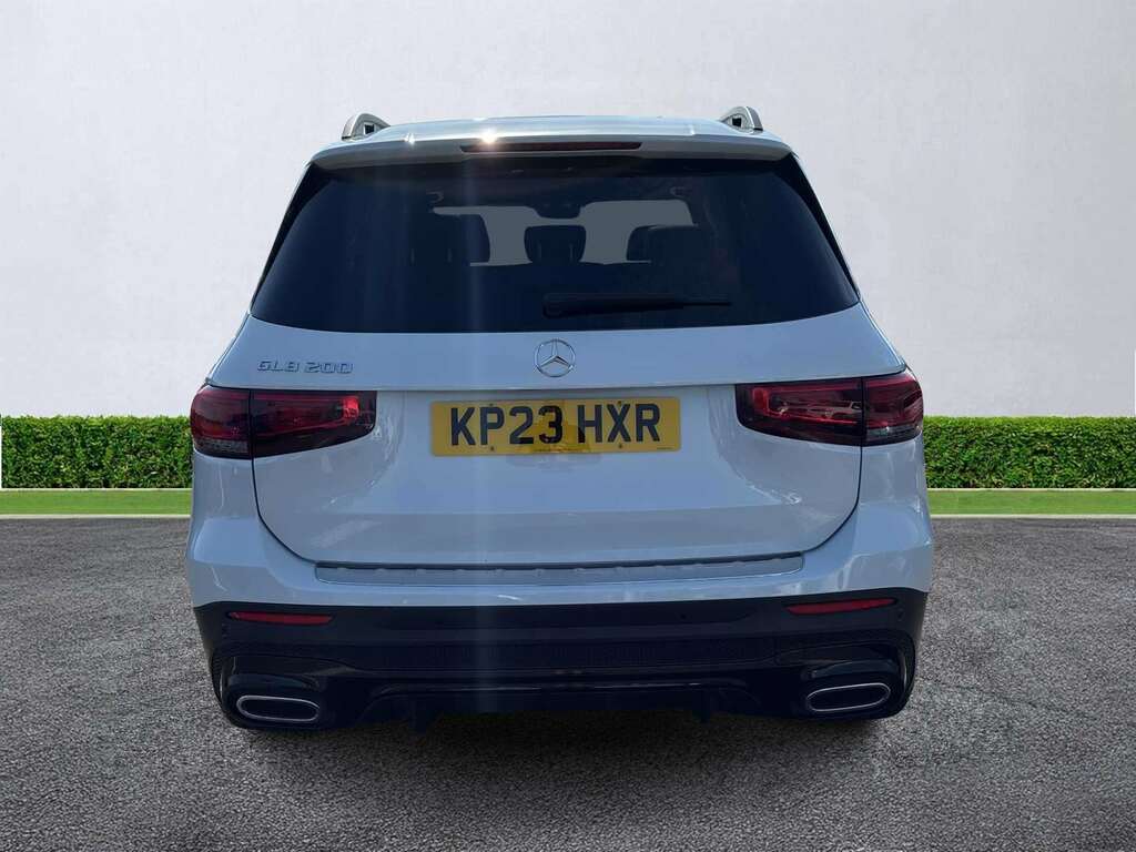 Mercedes-Benz GLB Class Glb 200 Amg Line Premium Night Ed 7G-tronic KP23HXR White #4