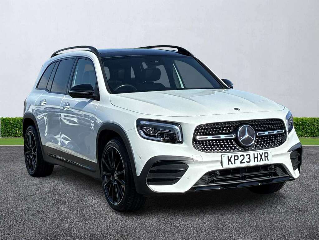 Mercedes-Benz GLB Class Glb 200 Amg Line Premium Night Ed 7G-tronic KP23HXR White