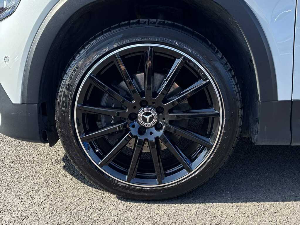 Mercedes-Benz GLB Class Glb 200 Amg Line Premium Night Ed 7G-tronic KP23HXR White #6