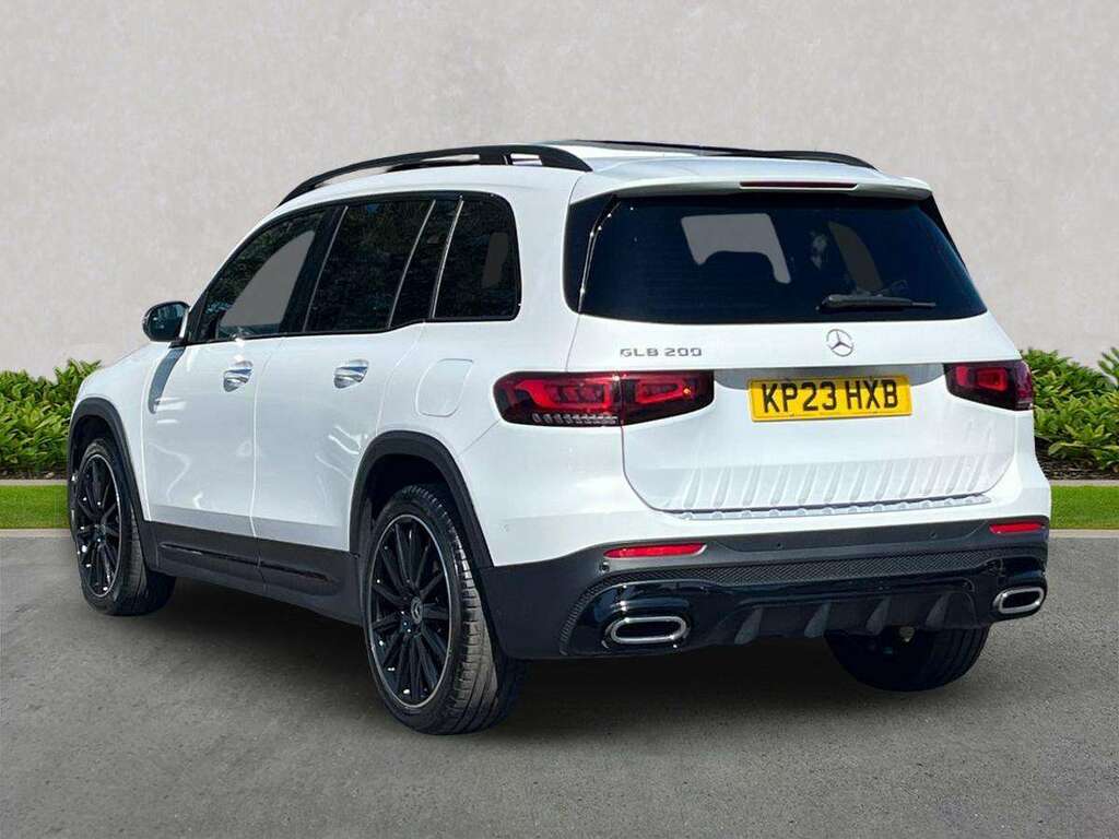 Mercedes-Benz GLB Class Glb 200 Amg Line Premium Night Ed 7G-tronic KP23HXB White #2