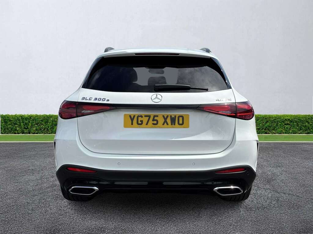 Mercedes-Benz GLC Class Glc 300E 4Matic Urban Edition 9G-tronic White #4