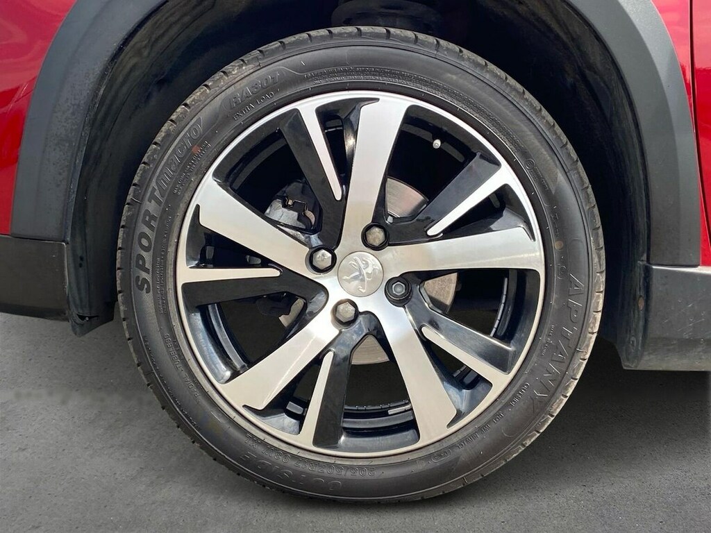 Peugeot 2008 1.6 Bluehdi 100 Gt Line KY18XJU Red #6