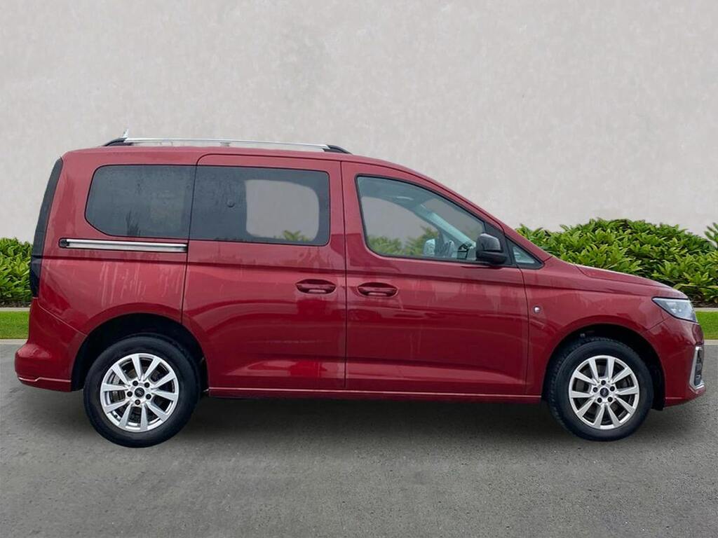 Ford Tourneo Connect 2.0 Ecoblue Titanium Mpv Euro 6 CJ23EDU Red #3