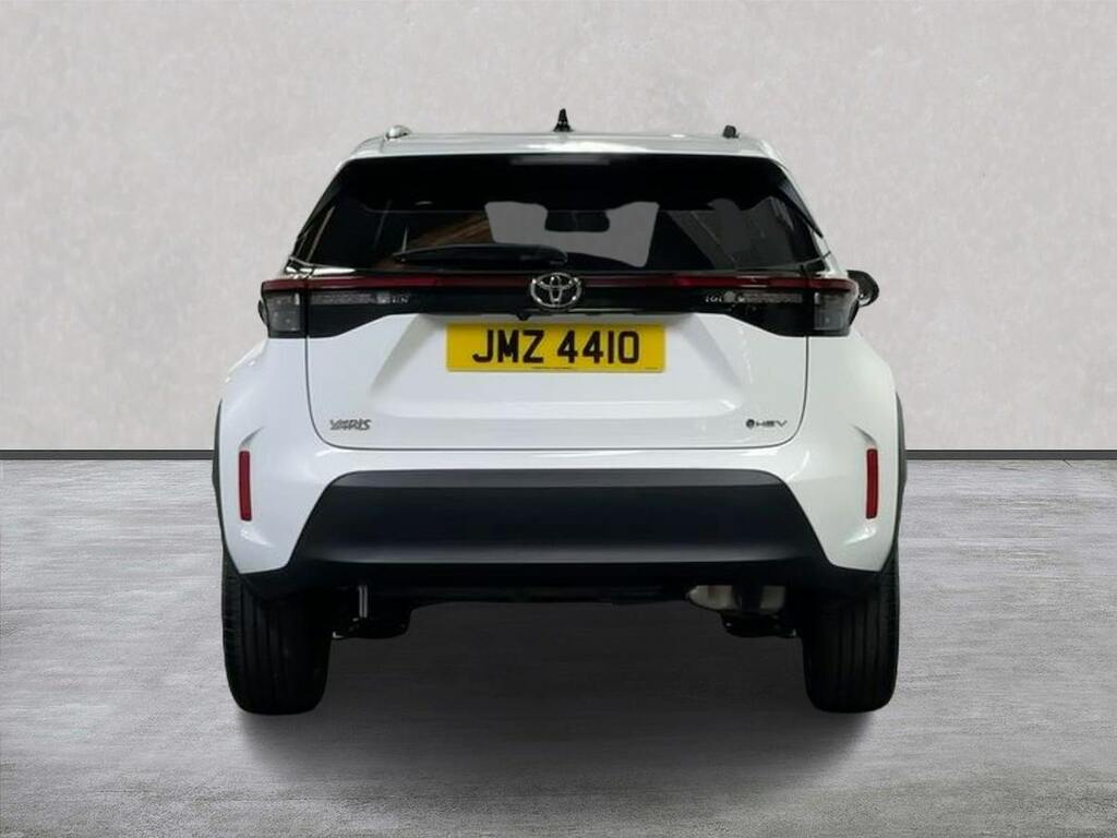 Toyota Yaris Cross 1.5 Vvt-h Design Suv Hybrid E-cvt Euro White #4