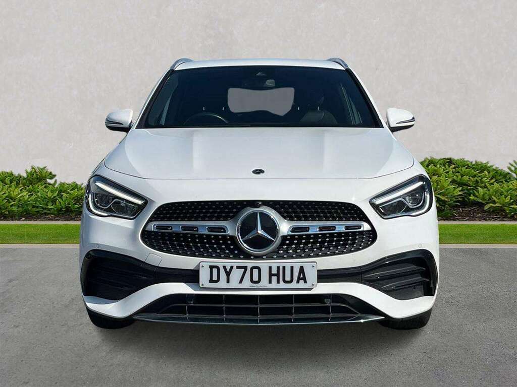 Mercedes-Benz GLA Class Gla 200 Amg Line Executive White #5