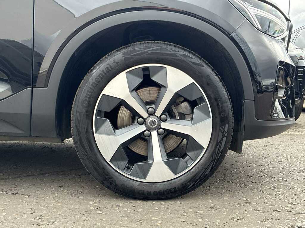 Volvo XC40 2.0 B3p Plus Dark OY75VHB Black #6