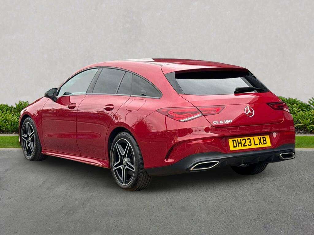 Mercedes-Benz CLA Class Cla 180 Amg Line Executive Tip Red #2