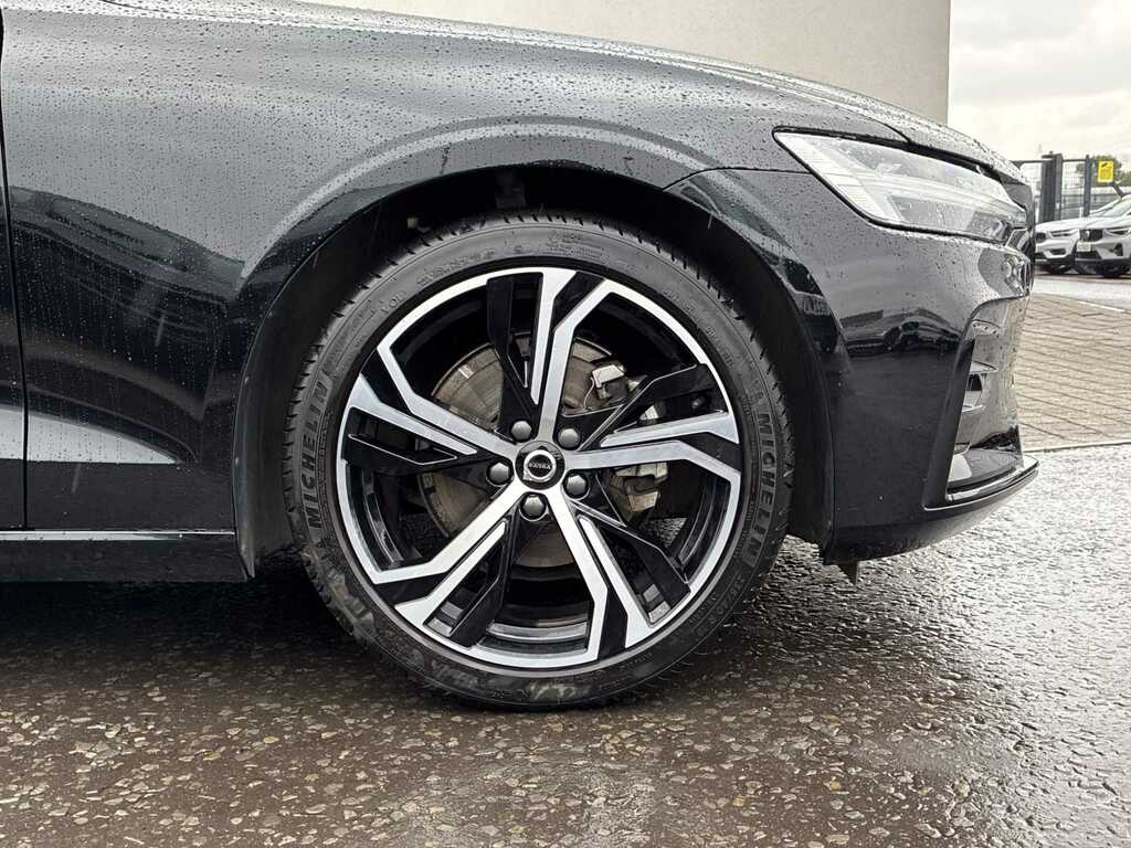 Volvo V60 2.0 B4p Plus Dark 7 Speed Black #6