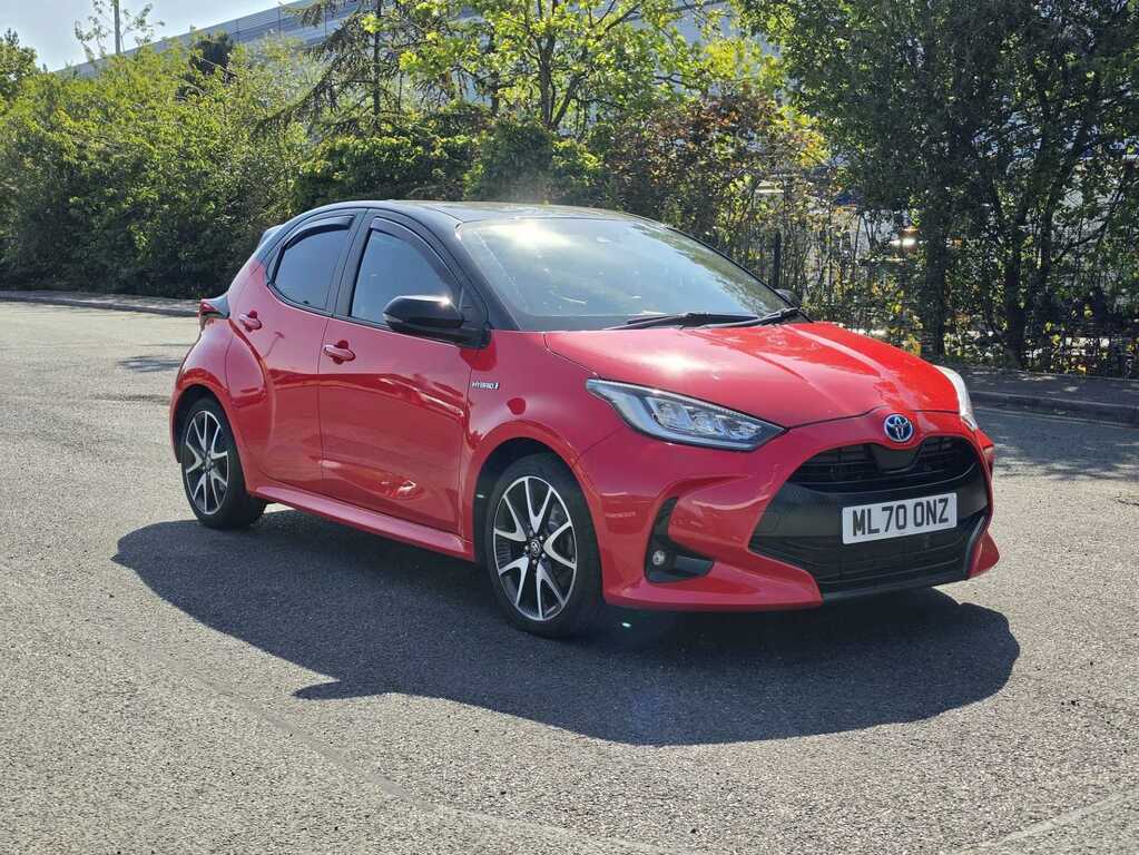 Toyota Yaris 1.5 Hybrid Launch Edition Cvt Orange