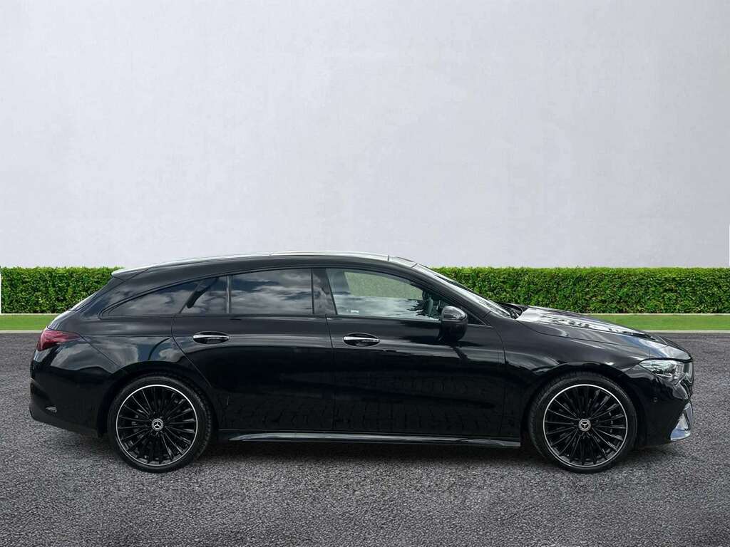 Mercedes-Benz CLA Class Cla 220D Amg Line Premium Plus Tip Black #3