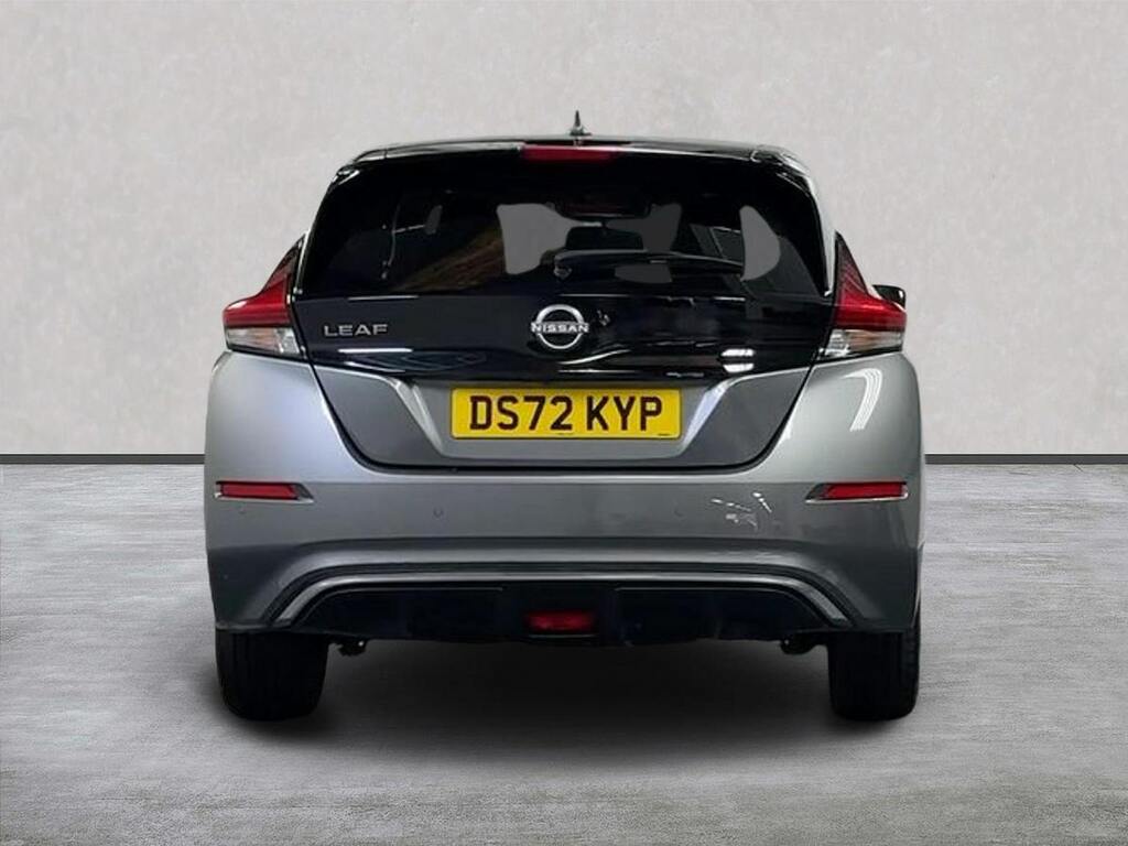 Nissan Leaf 39Kwh N-connecta Hatchback 150 DS72KYP Grey #4