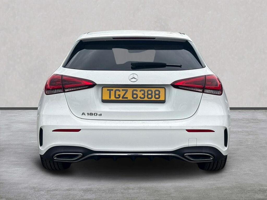 Mercedes-Benz A Class 2.0 A180d Amg Line Hatchback Eur White #4