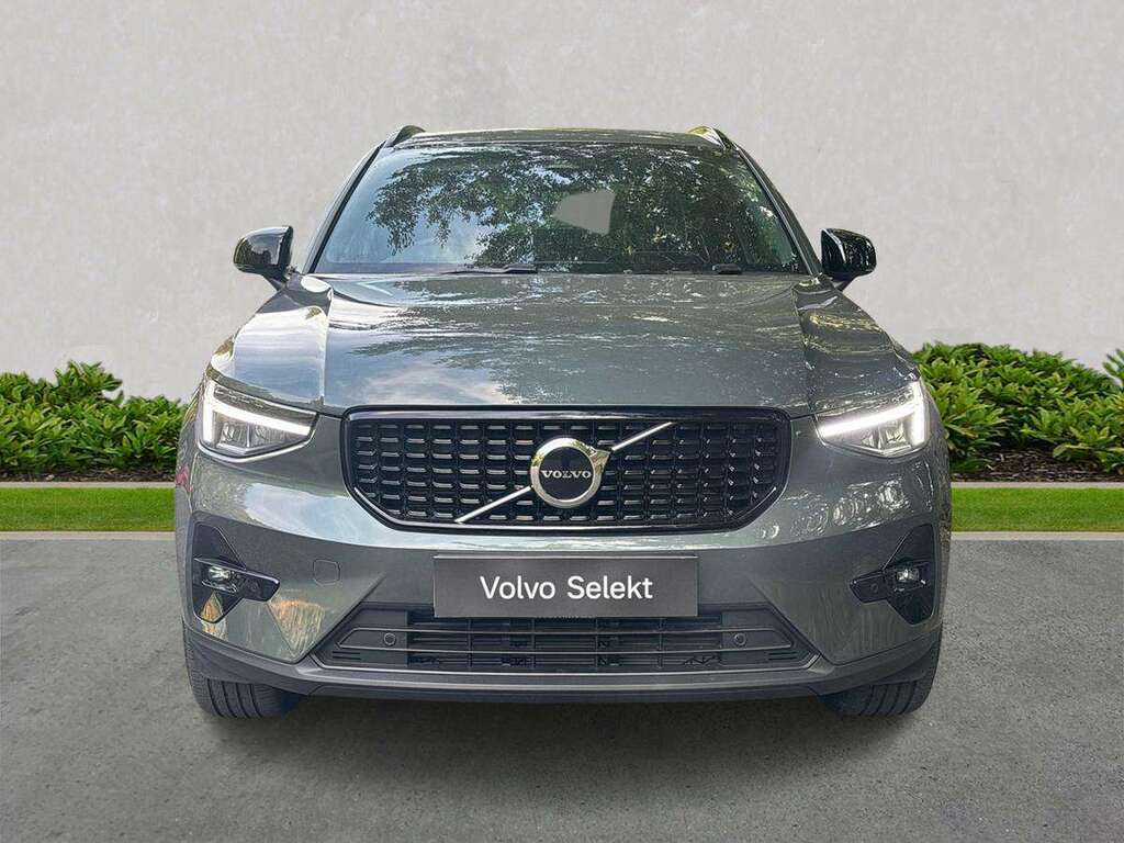 Volvo XC40 2.0 B4p Plus Dark Green #5