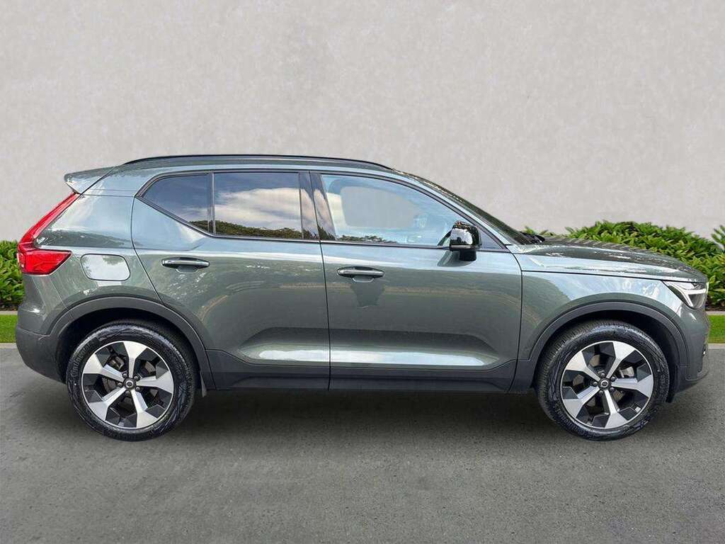 Volvo XC40 2.0 B4p Plus Dark Green #3