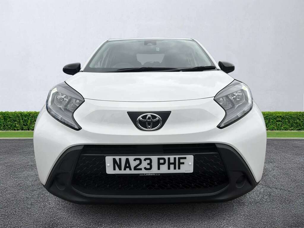 Toyota Aygo X 1.0 Vvt-i Pure NA23PHF White #5