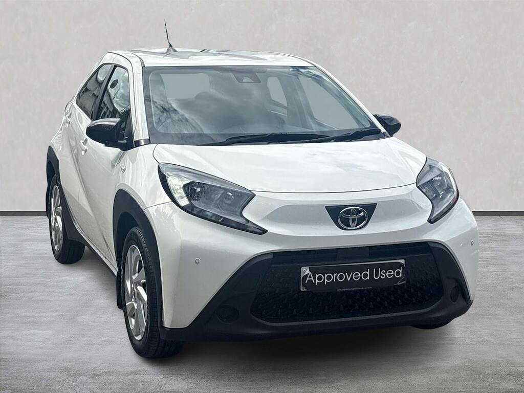 Toyota Aygo X 1.0 Vvt-i Pure Hatchback X-shift Euro 6 White