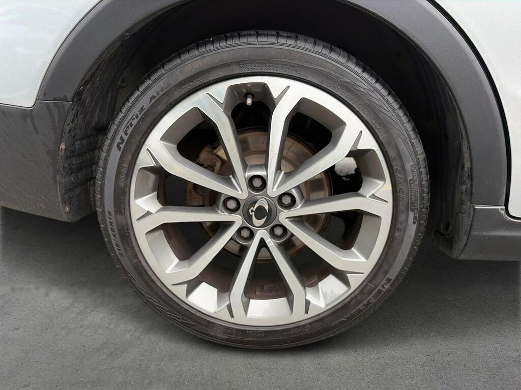 SsangYong Tivoli 1.6D Ultimate Silver #6