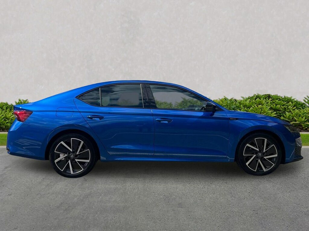 Skoda Octavia 1.5 Tsi E-tec Mhev Act Sportline Hatchback Pet Blue #3