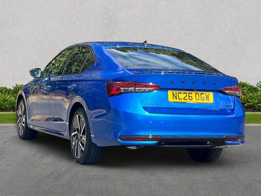 Skoda Octavia 1.5 Tsi E-tec Mhev Act Sportline Hatchback Pet Blue #2