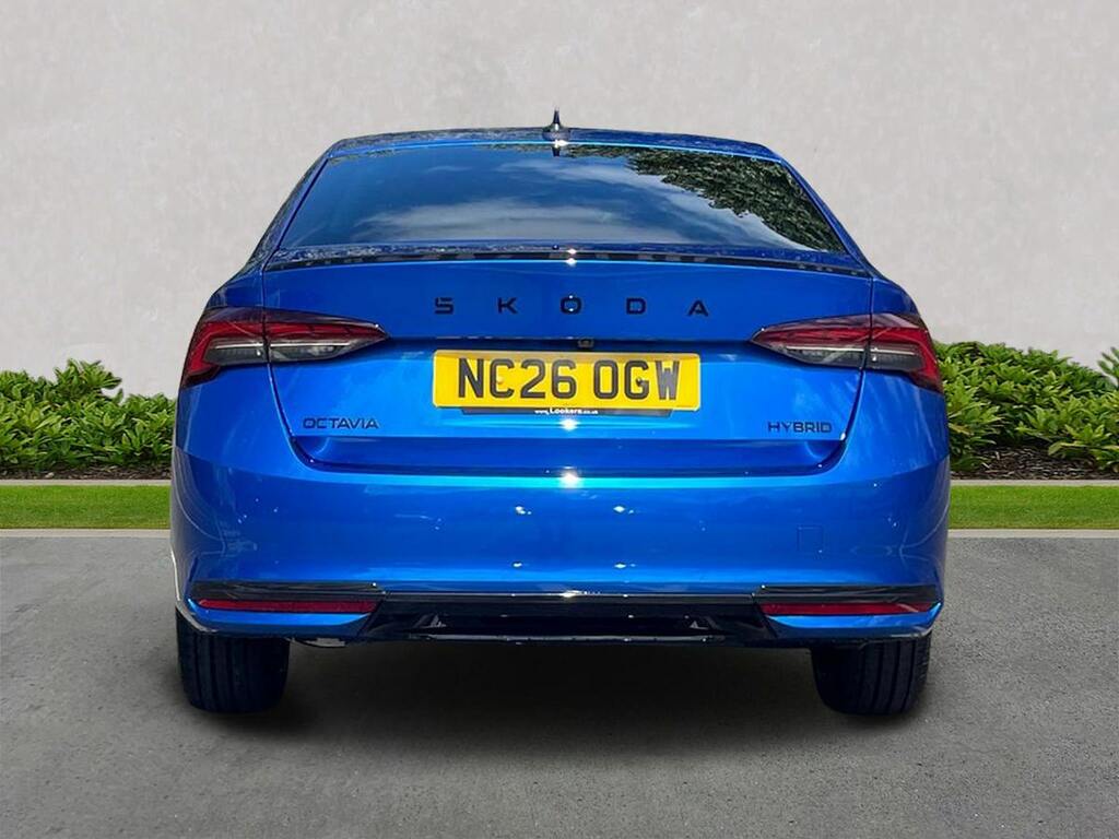 Skoda Octavia 1.5 Tsi E-tec Mhev Act Sportline Hatchback Pet Blue #4
